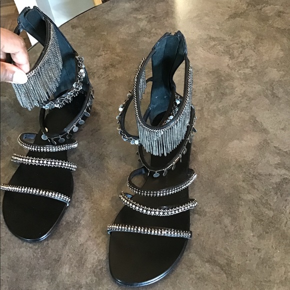 Black Vero Cuoio Sandals - Picture 10 of 11